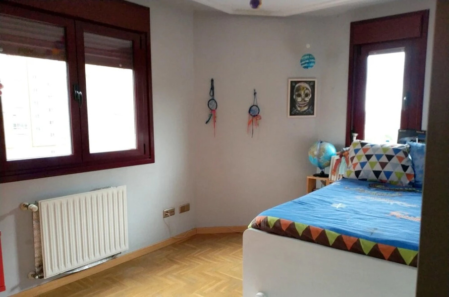 Apartment With 4 Bedrooms in Oviedo, With Balcony