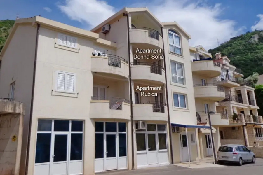 Apartments With Sea View