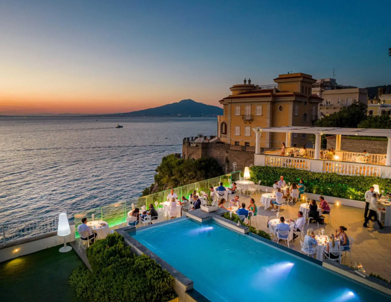 Отель Corallo Sorrento