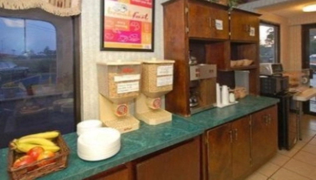 Econo Lodge Martinez