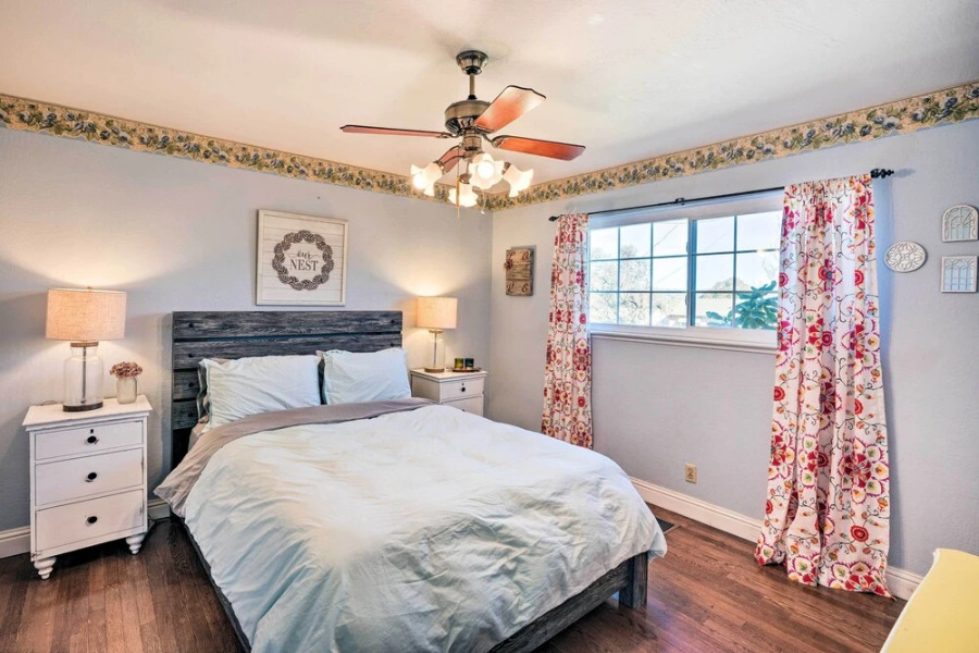 1 Mi to Main Street Sutter Creek: Poolside Oasis!