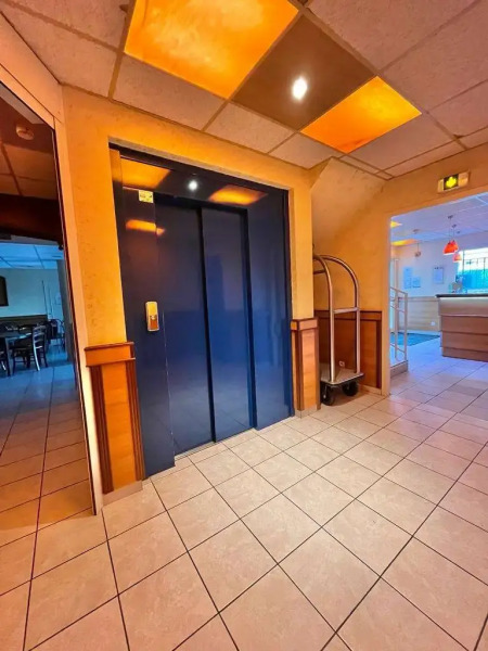 Logis Hôtel Sully le Château