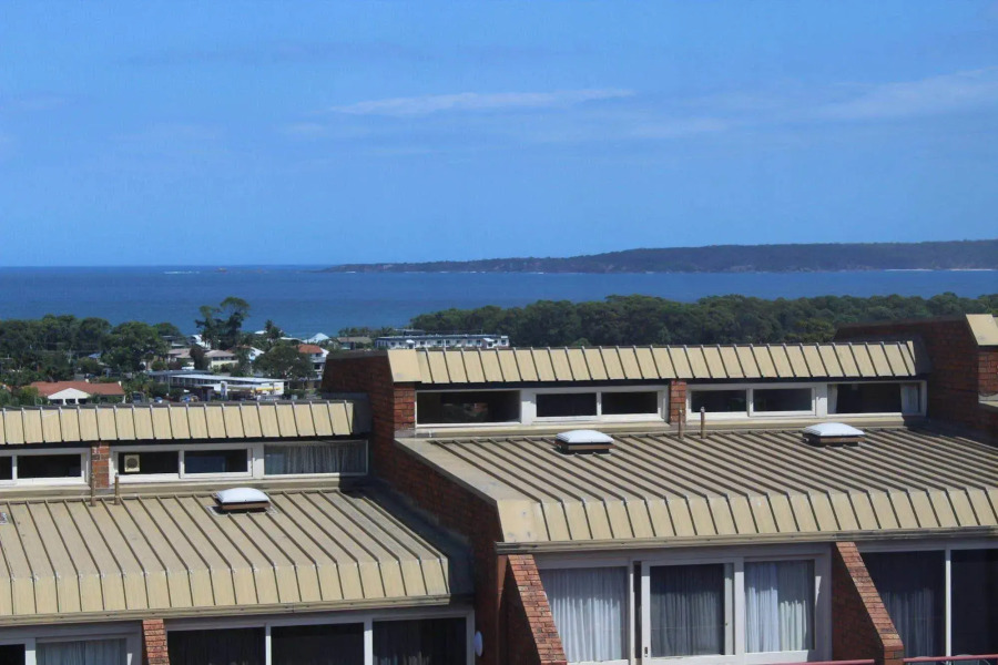 Pacific Heights Holiday Apartments and Munn’s Tower House