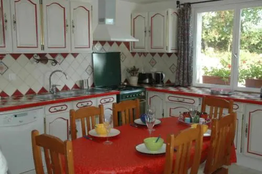 Lavandes et Roses en Quercy