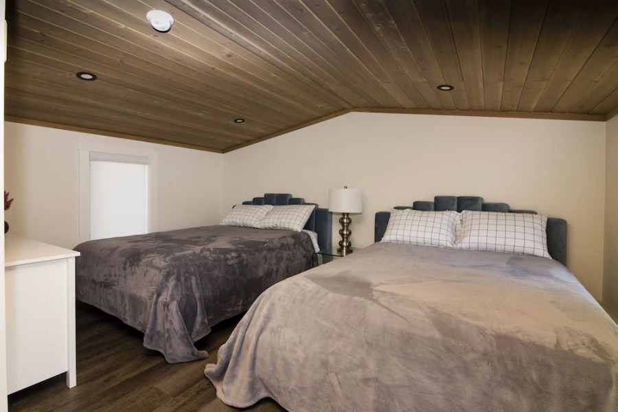 Luxury Loft Cottage In Manitou Beach