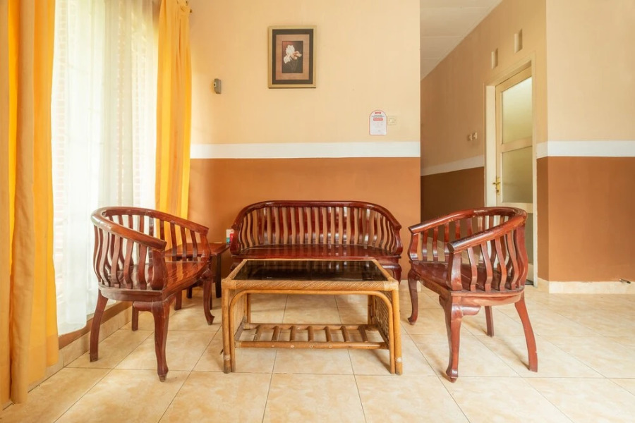 Grand Yustik Selabintana by OYO