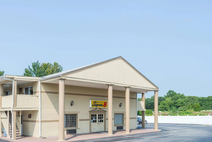 Super 8 by Wyndham Old Saybrook