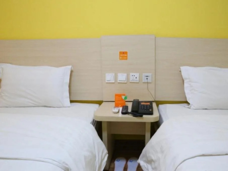 7 Days Inn Laiwu Fengcheng West Street Branch