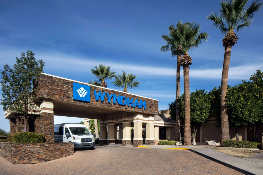 Wyndham Tucson Airport Hotel & Conference Center