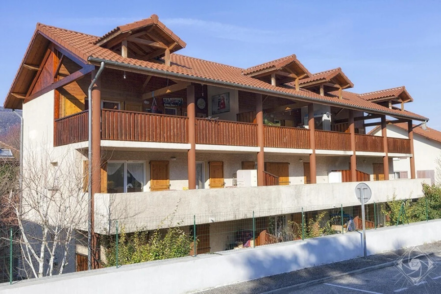 Studio in Voreppe, With Wonderful Mountain View and Pool Access - 27 k