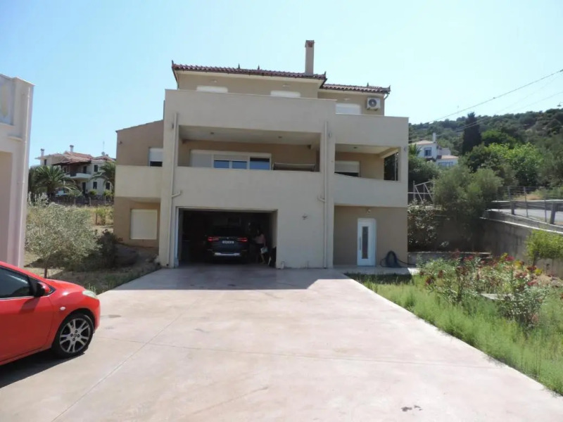 Fotis Apartments