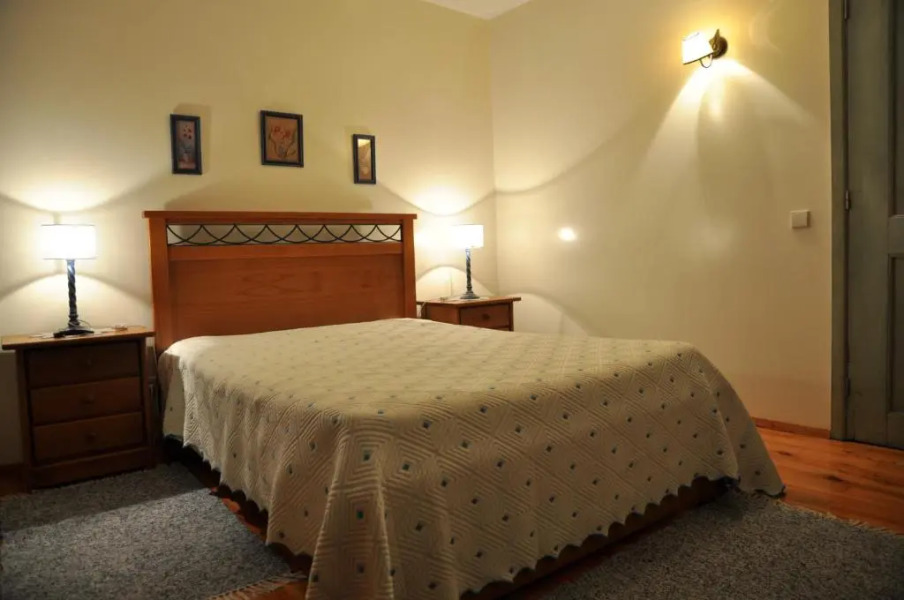 Casa do Meio da Vila