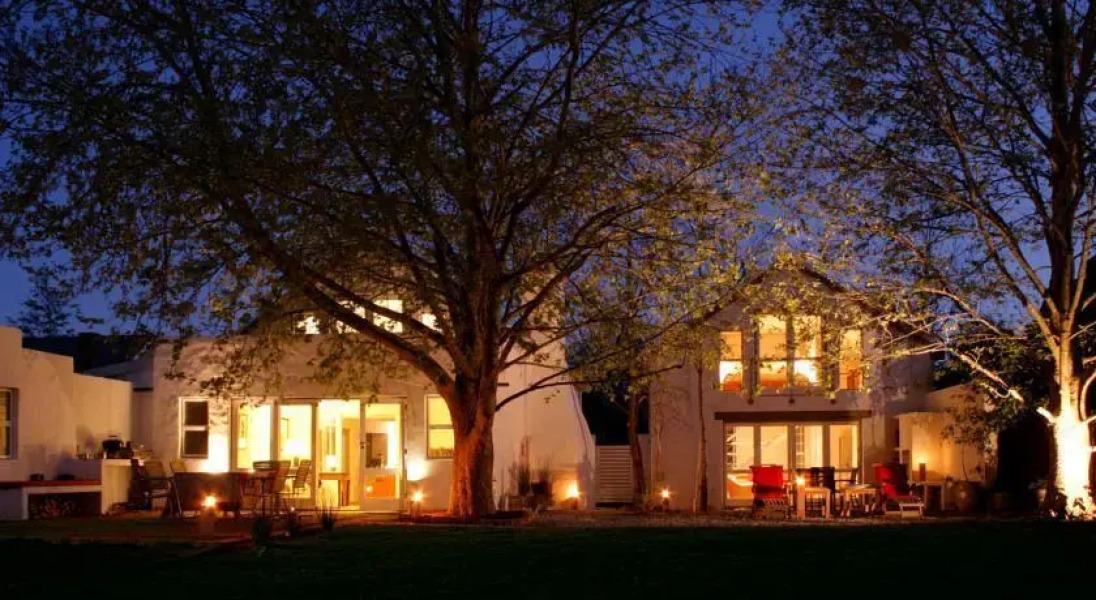 Cedrics Country Lodge