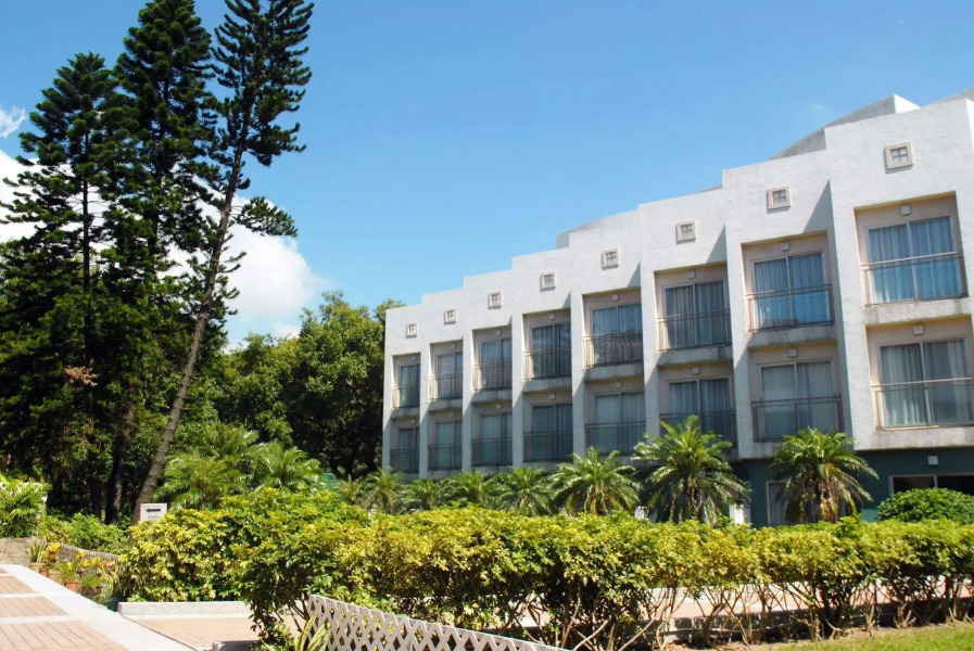 Silvermine Beach Resort