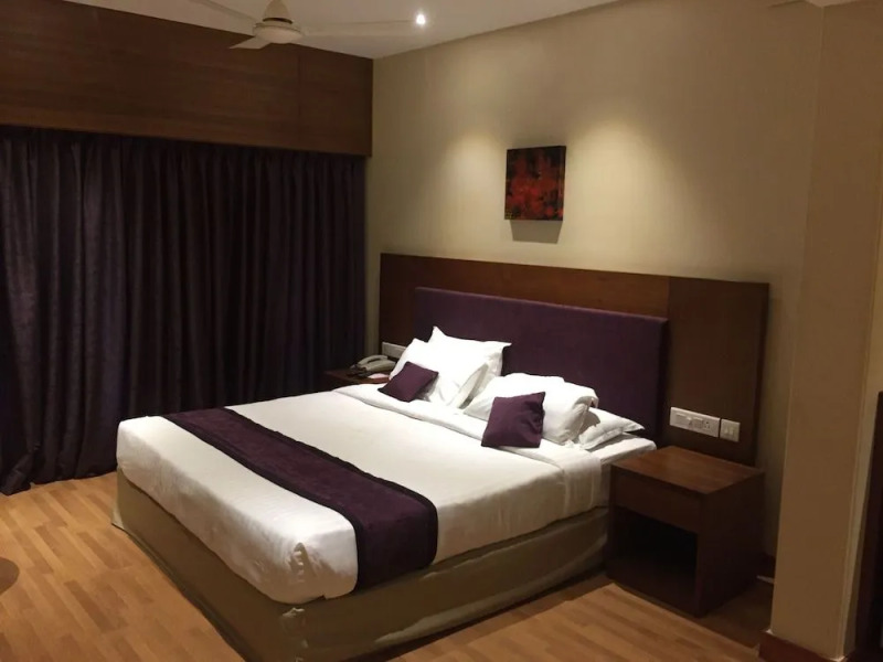 River Banks Madaparambil Resort