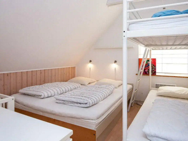 10 Person Holiday Home in Allingabro-by Traum