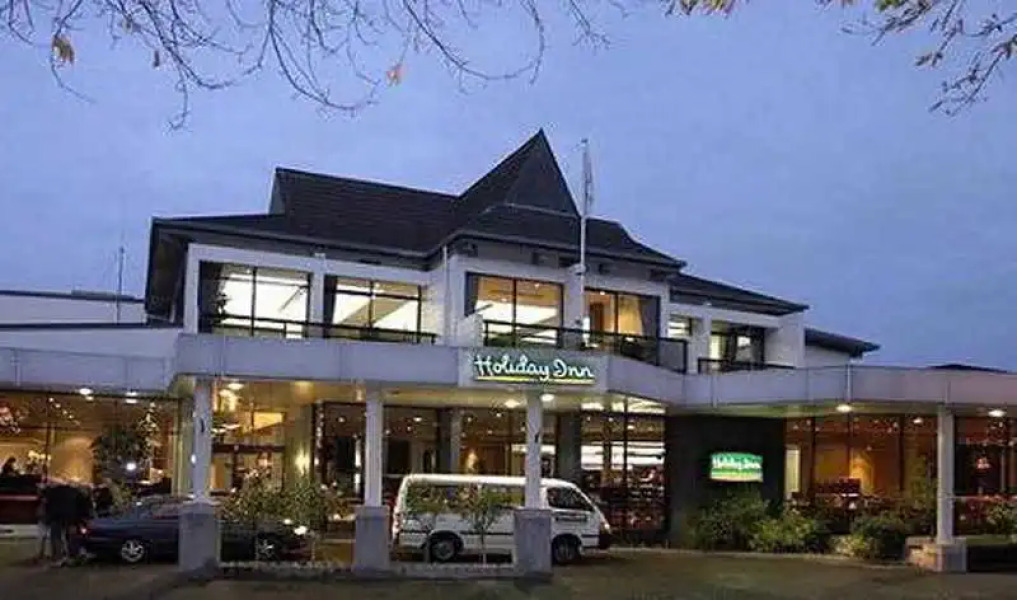 Holiday Inn on Avon Christchurch