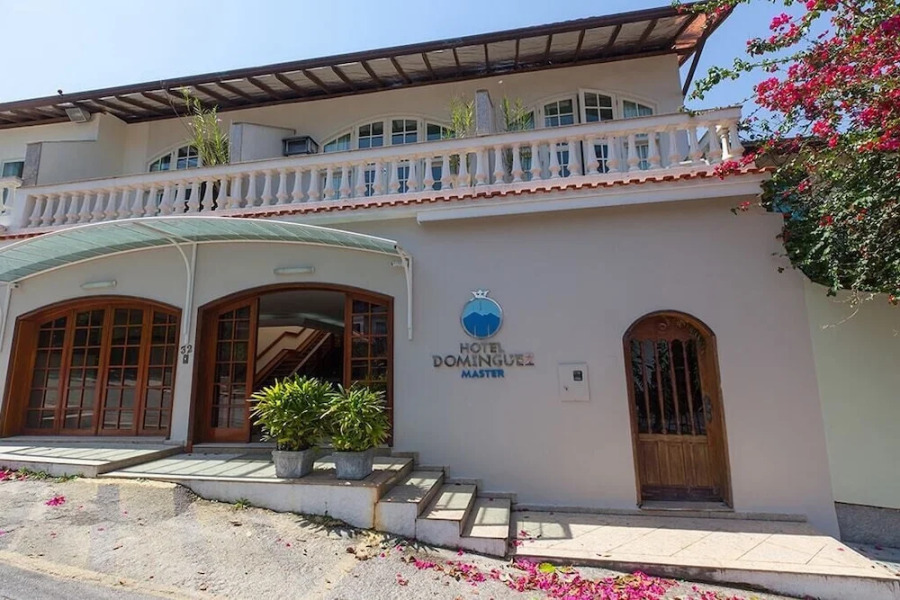 Hotel Dominguez Master