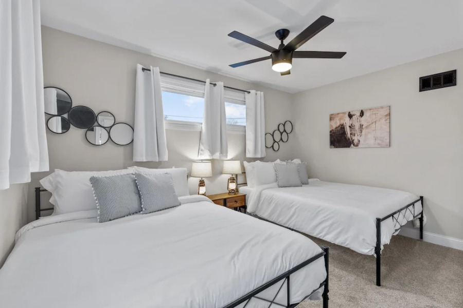 Blue Door Bungalow | JZ Vacation Rentals