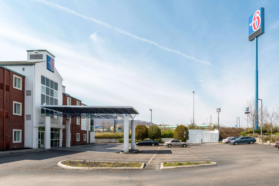 Motel 6 Newport, TN