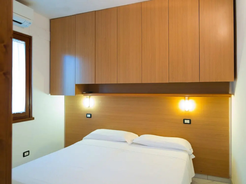 Camping Lacona Pineta