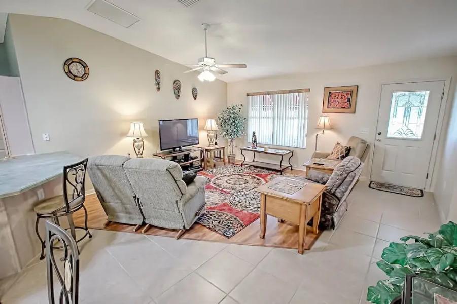 Butler Court Home 2 Bedroom by The VIR Group