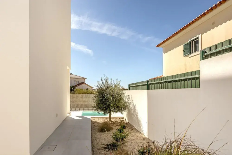 Ericeira Modern Bright With Pool by Homing