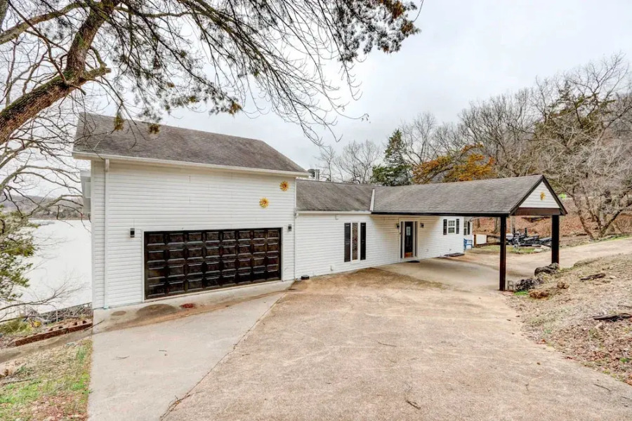 Lakefront Vacation Rental With Dock & Views!