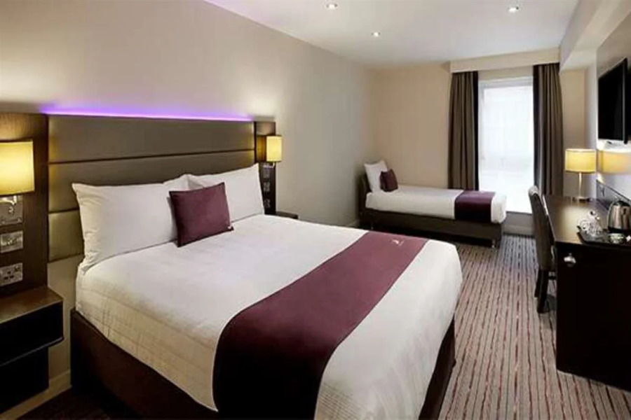 Premier Inn Portsmouth Dockyard