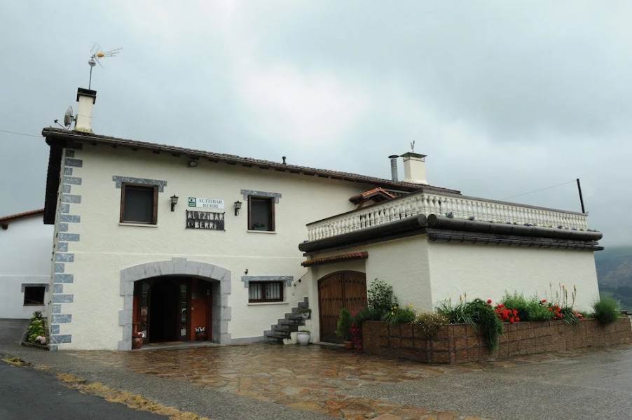 Casa Rural Altzibar-berri