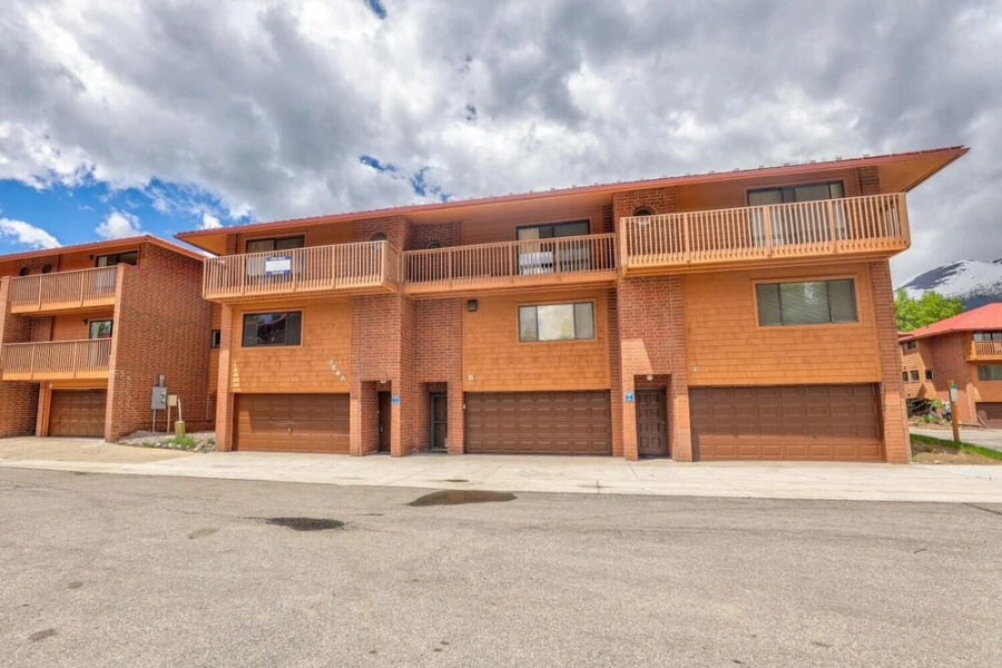 Lagoon  754b 3 Bedroom Townhouse