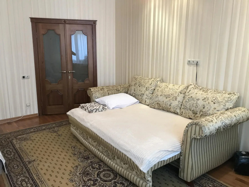 Апартаменты на улице Московская 86