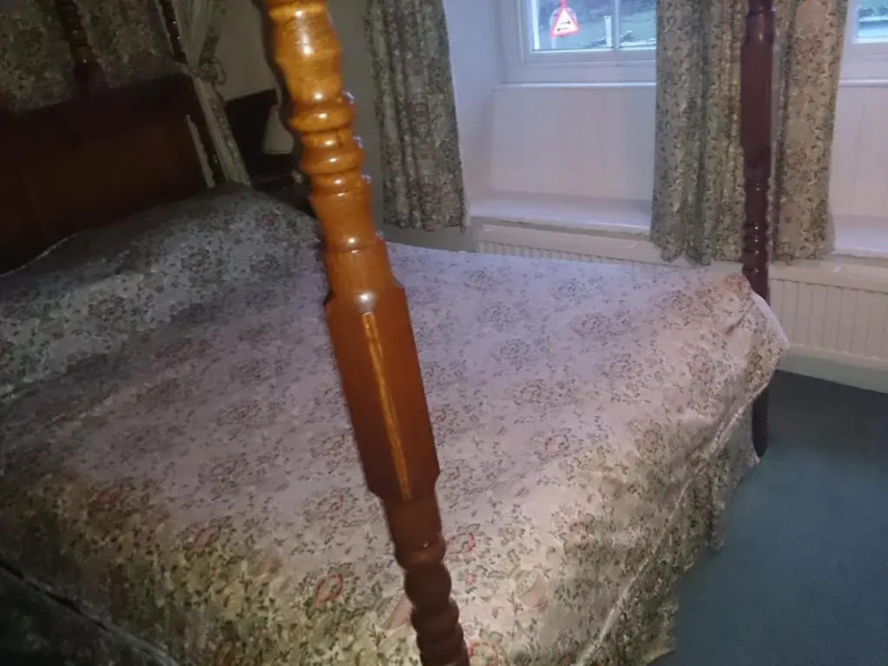 OYO Rose & Crown Hotel