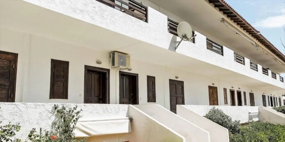 Villa Beach, by Greek Pride