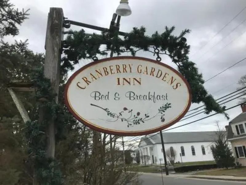 Cranberry Gardens Inn