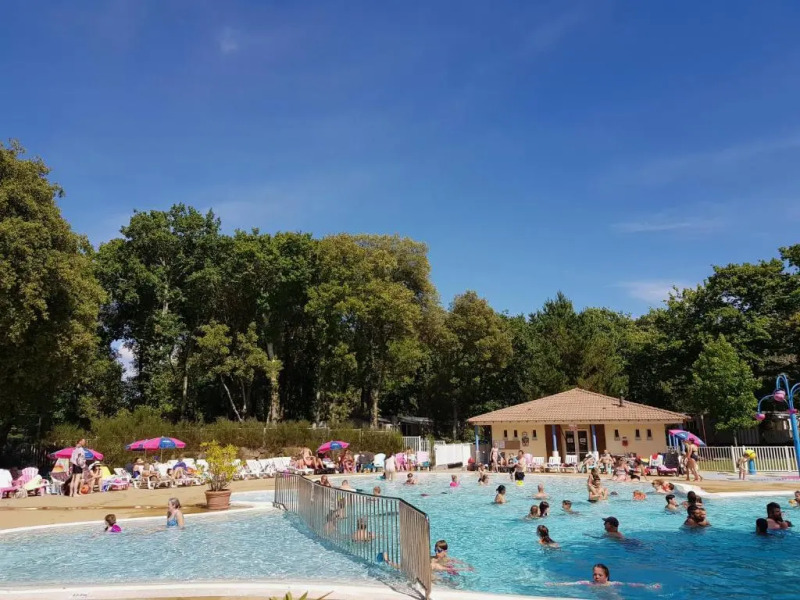 4 Star Village Cozy Chalet Near Beach