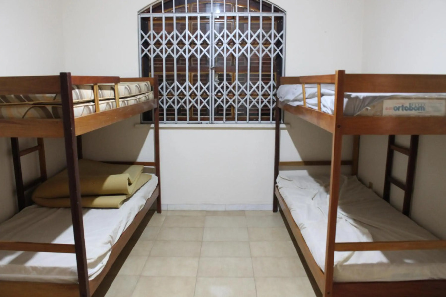 Casa muito espaçosa privativa com Piscina, Churrasqueira e área gourmet