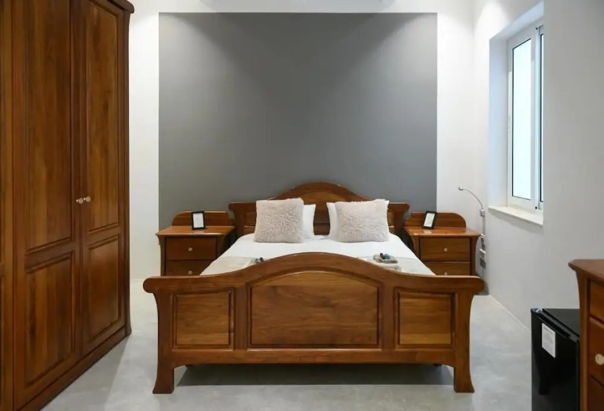 Wonderful Double Room in Pieta - Bb Marina