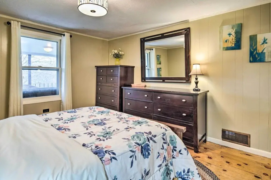 Horse Shoe Getaway - Porch, Grill & Fire Pit!