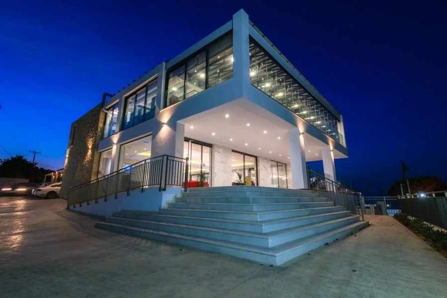 Cavo Orient Beach Hotel