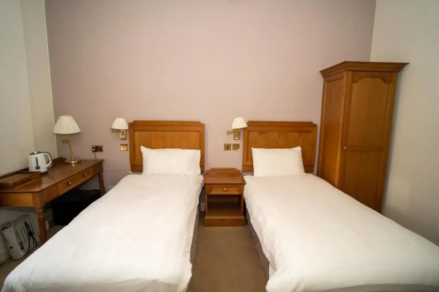 The Silver Cup - Inn