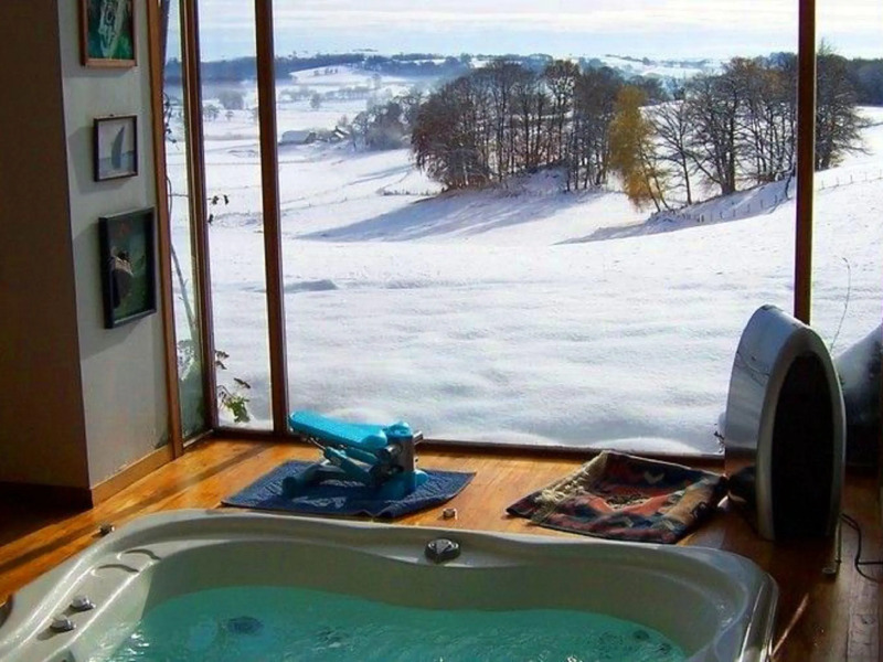 Exquisite Mansion in Cantal with Jacuzzi, Sauna and Pool