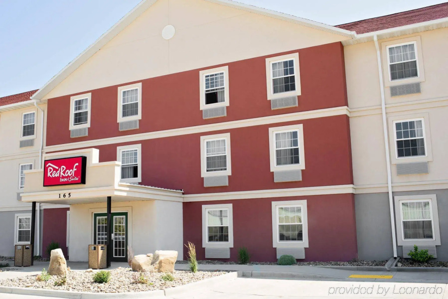 Red Roof Inn & Suites Dickinson