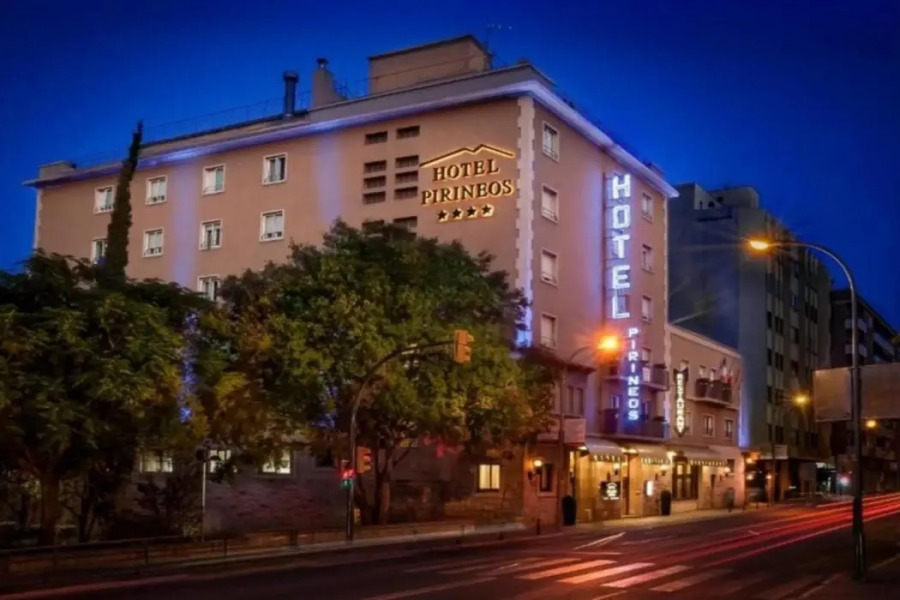 Hotel Pirineo Figueres by Pierre and Vacances