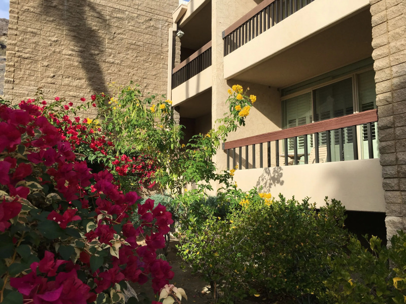 GetAways at Palm Springs Tennis Club