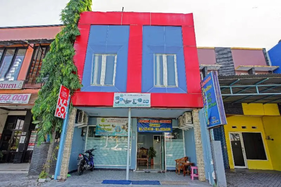 OYO 90370 Habibie Homestay Syariah