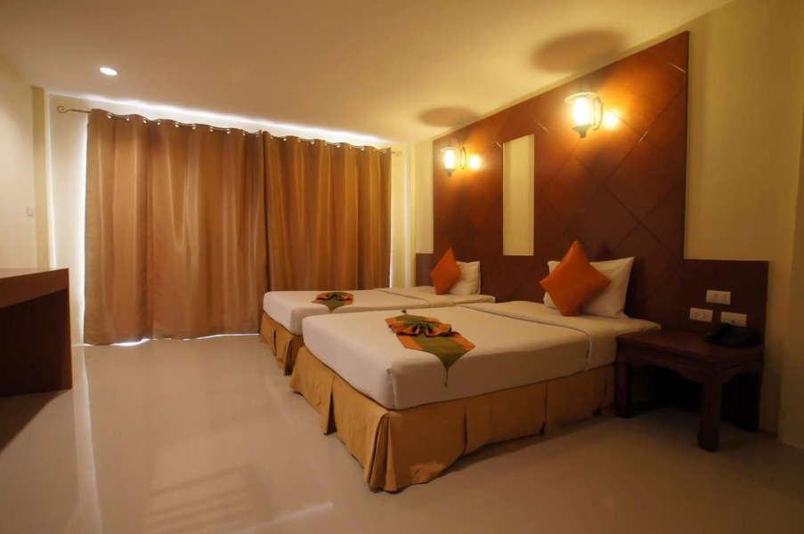 Sunset Khaolak Resort