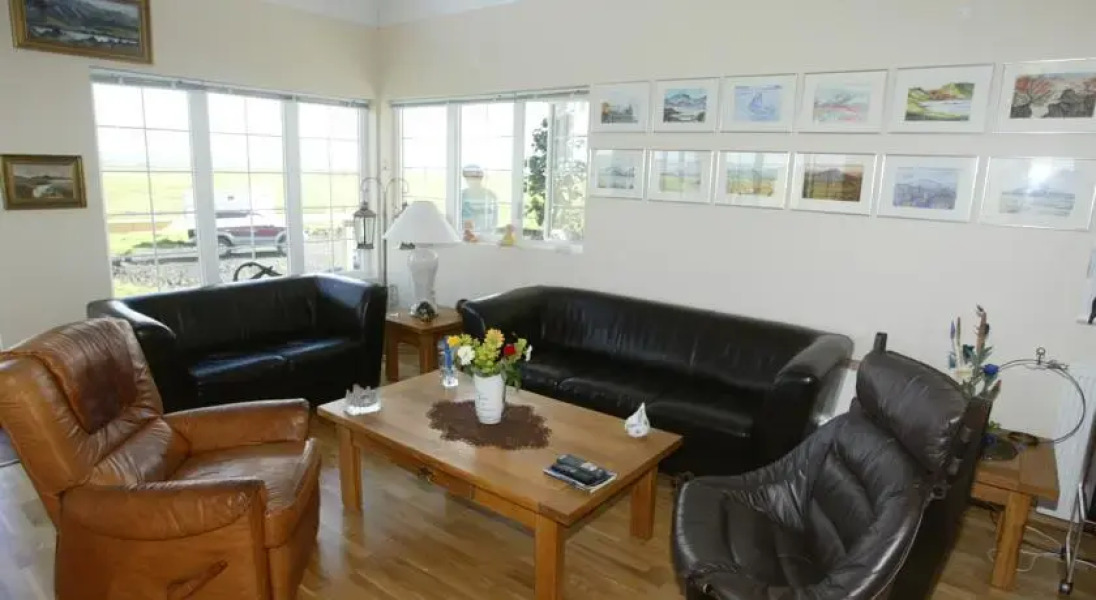 Heimaland Guesthouse