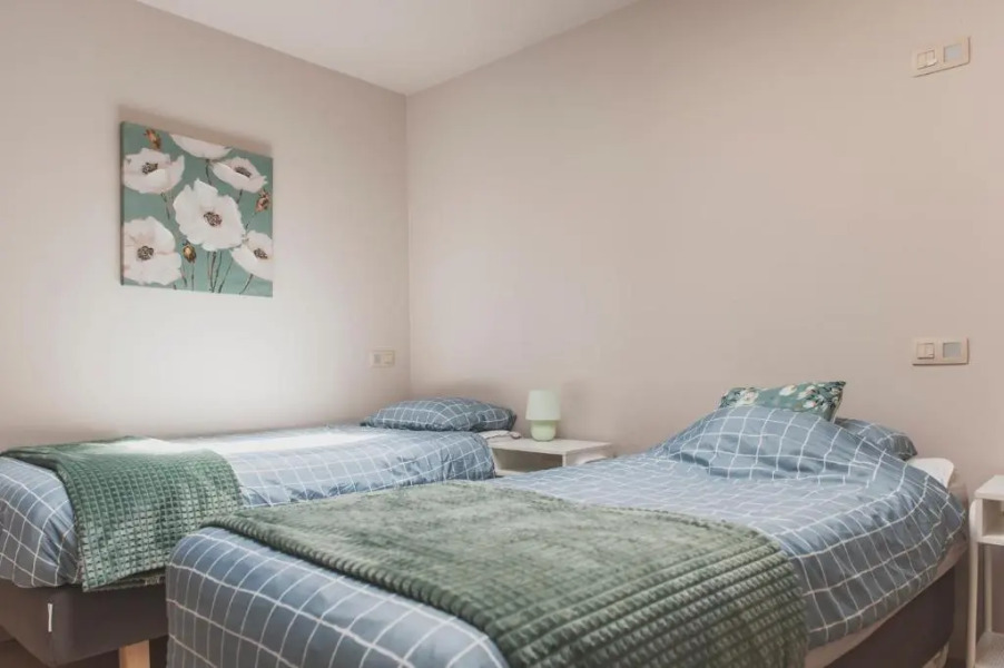 Het Oplaadpunt bed, bike, hike, 4-8 p