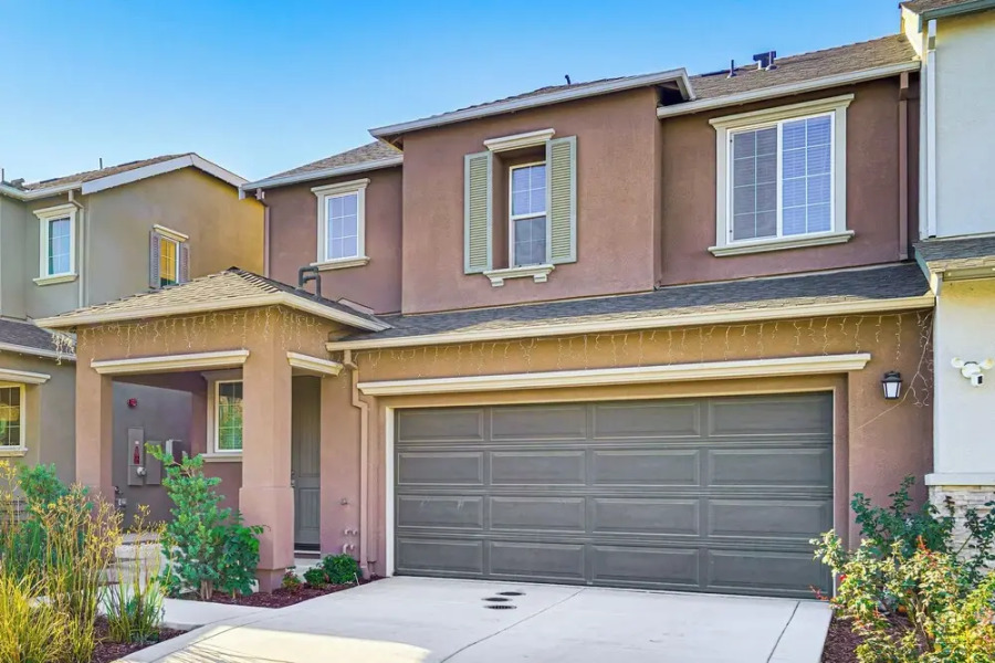 8 Mi to Lincoln Park: Family-friendly Tracy Home